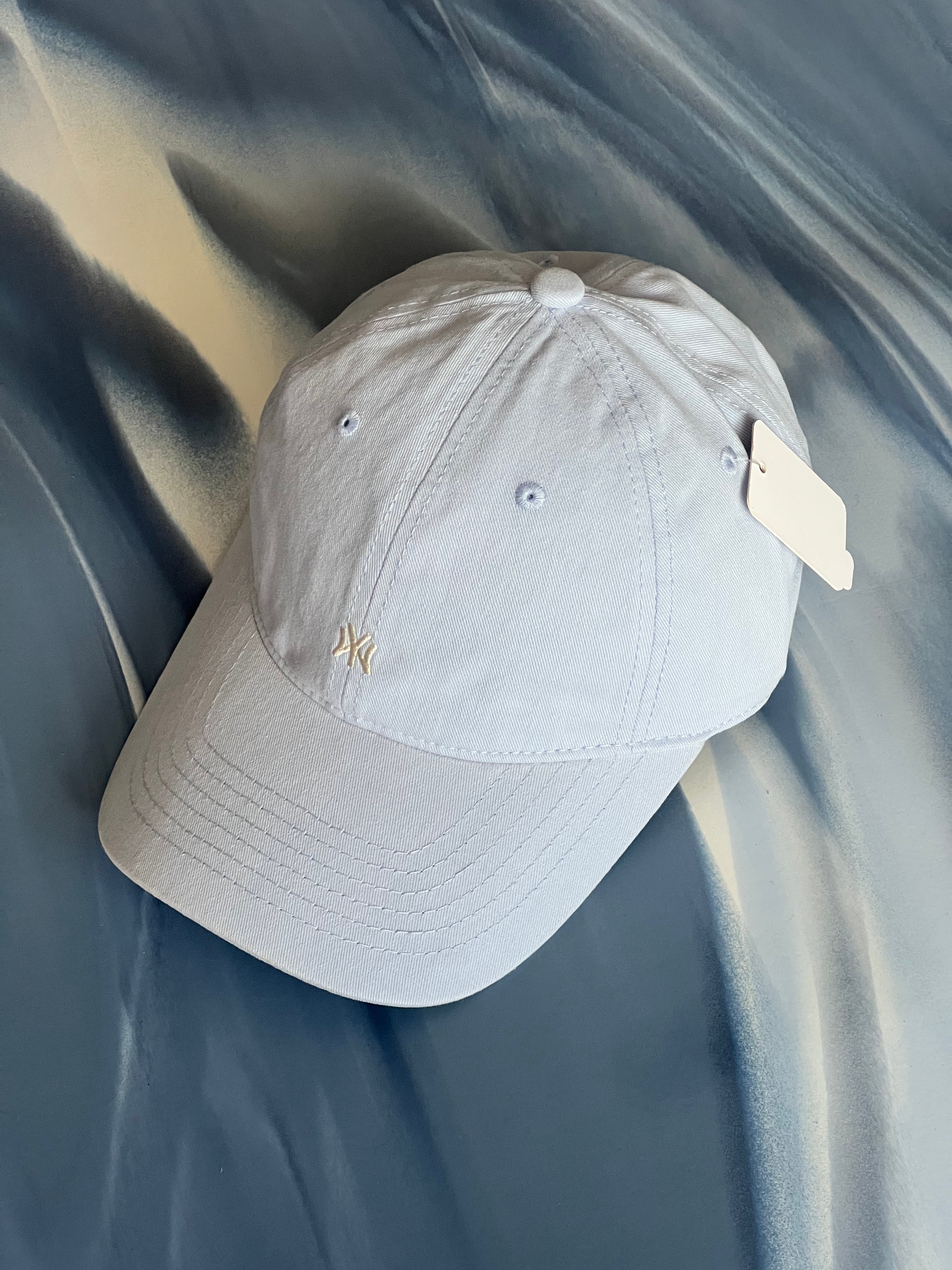 Premium Signature Baseball Caps | Embroidered Lifestyle Headwear – URBA ...